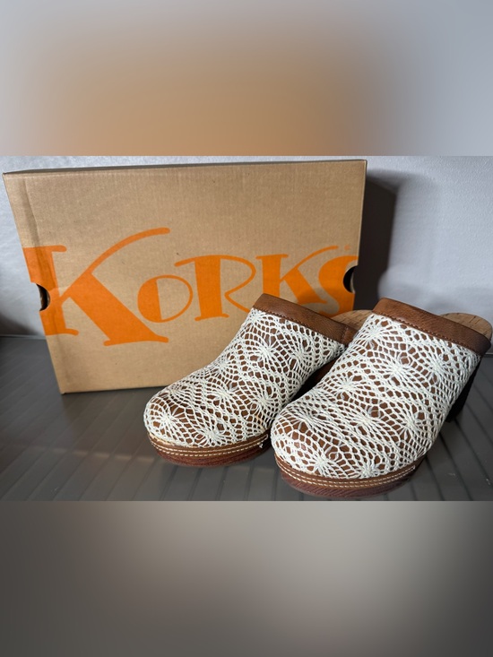 Kork-Ease Shoes - Kork-Ease White Crochet Clog Mules with Brown Trim Nora boho size 7
